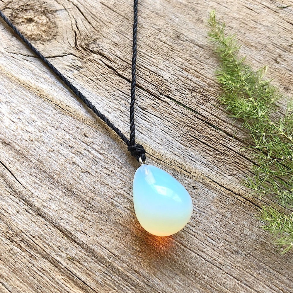 Opalite Round Tear Drop Pendant Necklace/Choker